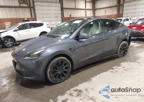 2023 Tesla Model Y Awd/Long Range Dual Motor All-Wheel Drive из США, поврежденный, VIN 7SAYGAEE6PF712391